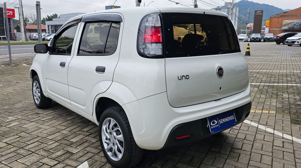fiat uno 1.0 fire flex attractive manual 4p 2021