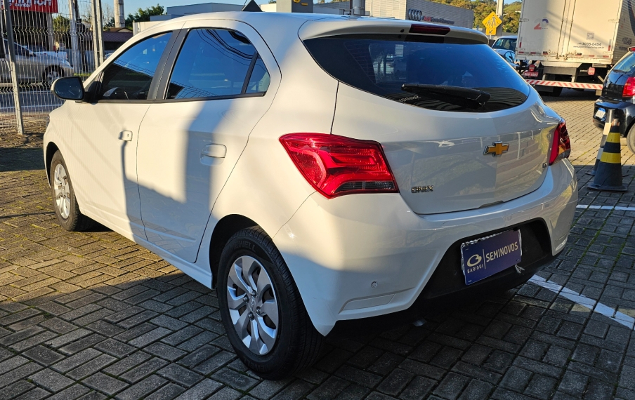 chevrolet onix 1.0 mpfi lt 8v flex 4p manual 2019