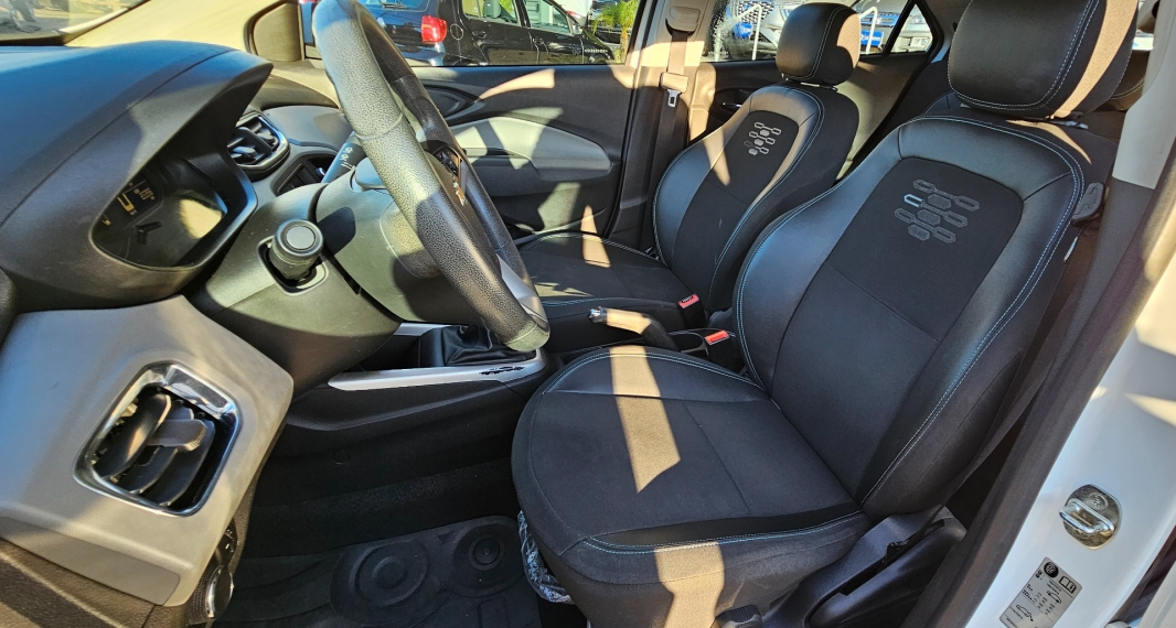 chevrolet onix 1.0 mpfi lt 8v flex 4p manual 2019