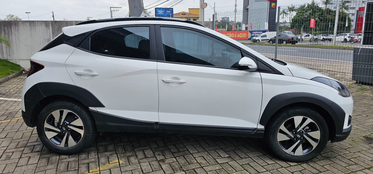hyundai hb20x 1.6 16v flex evolution automatico 4p 2022