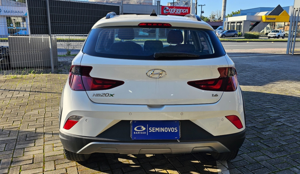 hyundai hb20x 1.6 16v flex evolution automatico 4p 2020