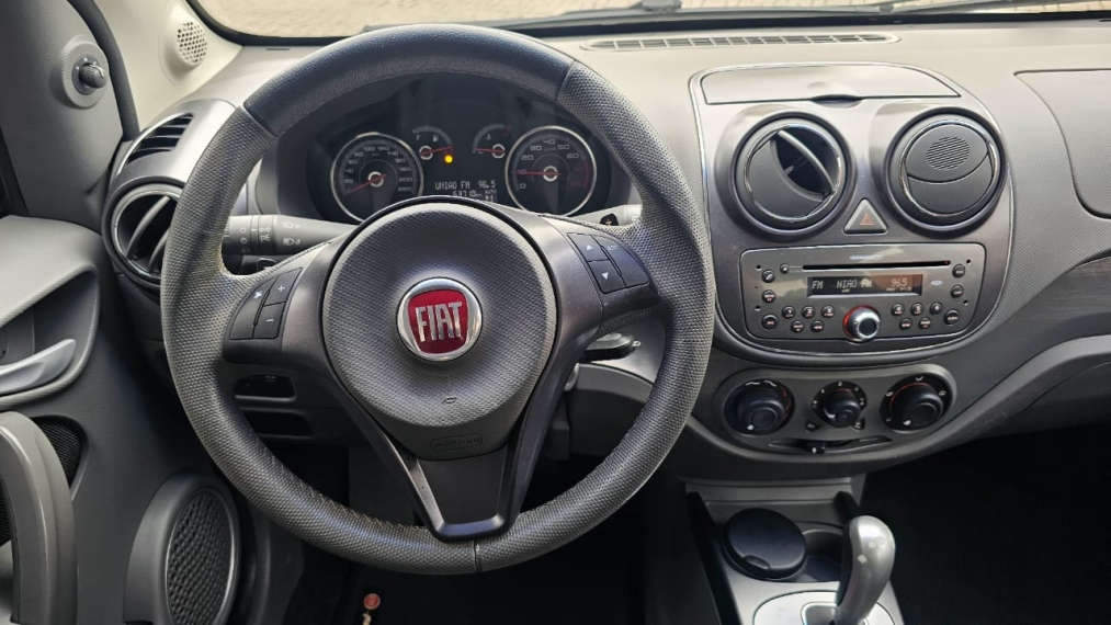 fiat palio 1.6 mpi essence 16v flex 4p automatizado semiautomatico 2013