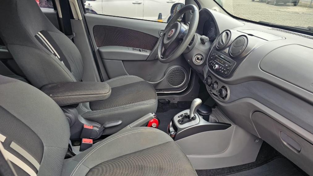 fiat palio 1.6 mpi essence 16v flex 4p automatizado semiautomatico 2013