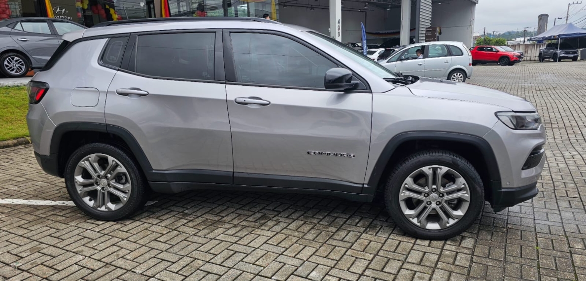 jeep compass 1.3 t270 turbo flex longitude at6 4p automatico 20233