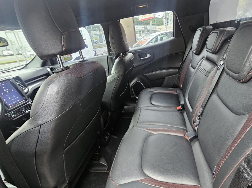fiat toro 2.0 16v turbo diesel ultra 4wd at9 4p automatico 2022