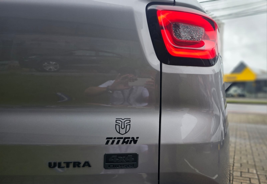 fiat toro 2.0 16v turbo diesel ultra 4wd at9 4p automatico 2022