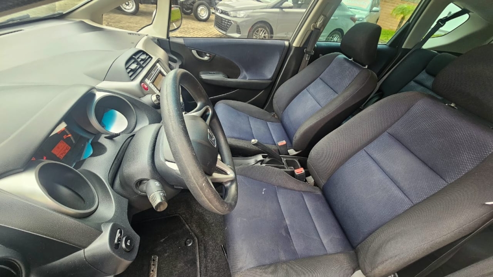 honda fit 1.4 lx 16v flex 4p automatico 2014