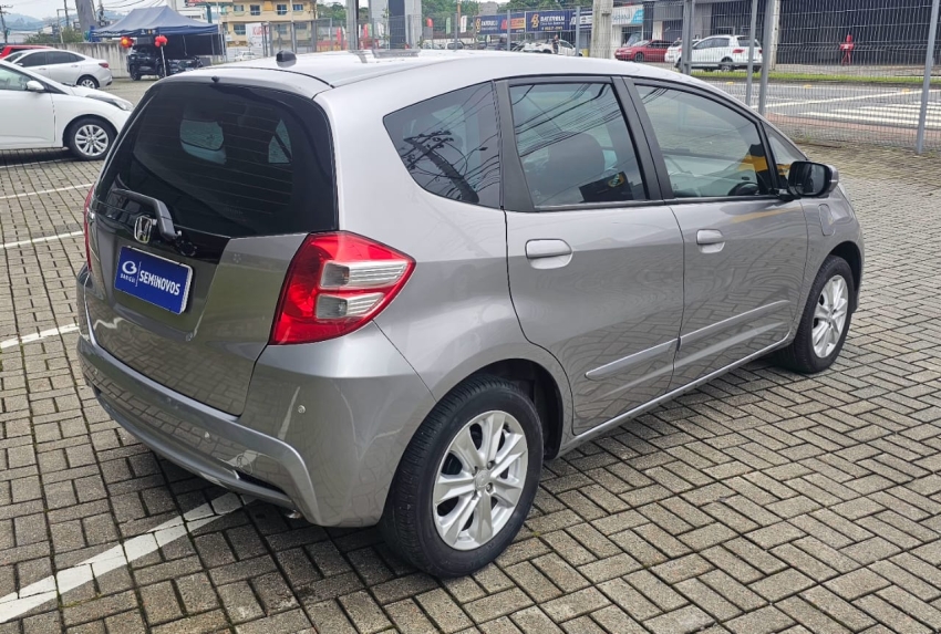honda fit 1.4 lx 16v flex 4p automatico 2014