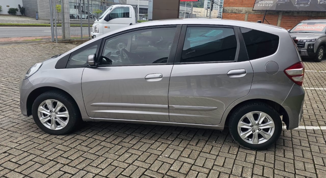 honda fit 1.4 lx 16v flex 4p automatico 2014
