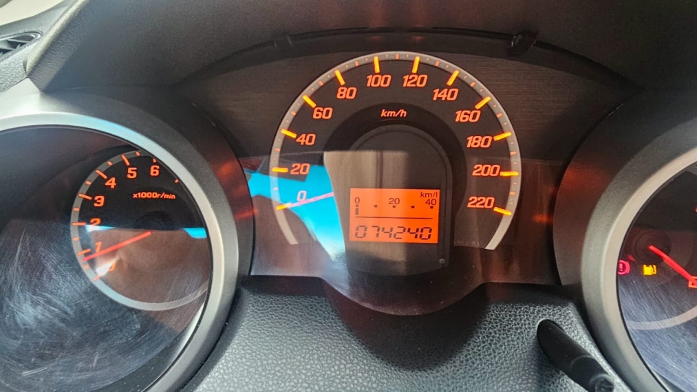 honda fit 1.4 lx 16v flex 4p automatico 2014