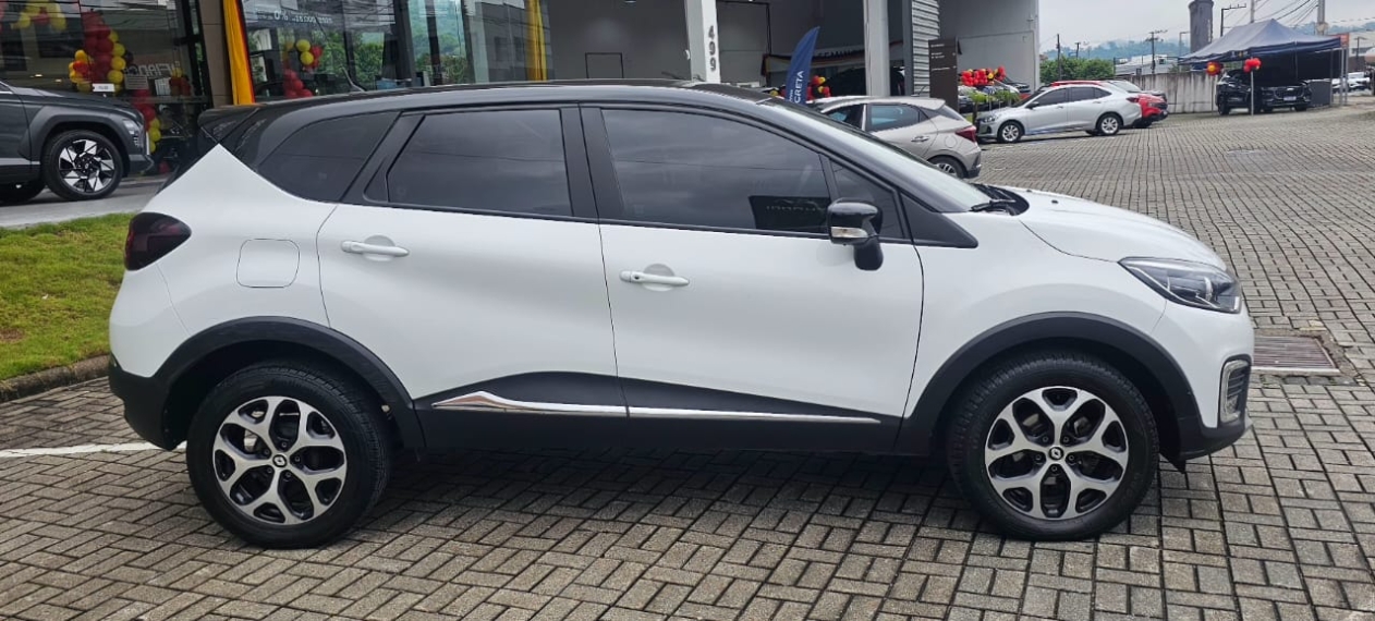 renault captur 1.6 16v sce flex intense x-tronic 4p automatico 2020