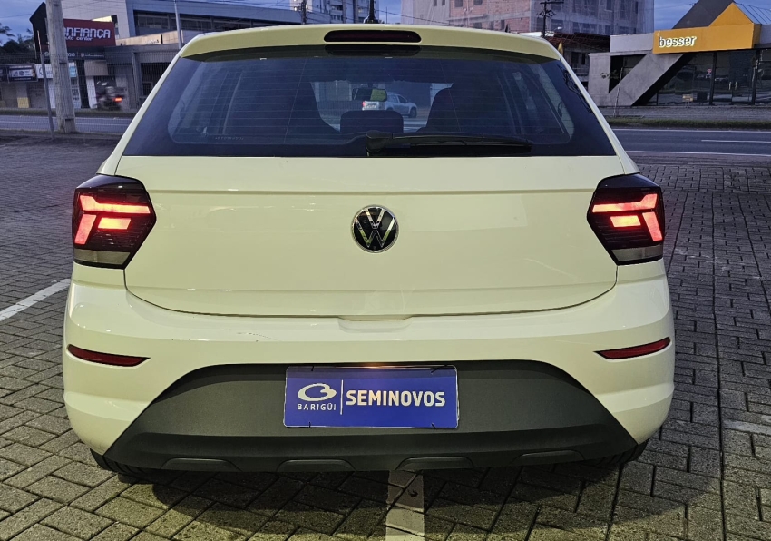 volkswagen polo 1.0 flex manual 20255