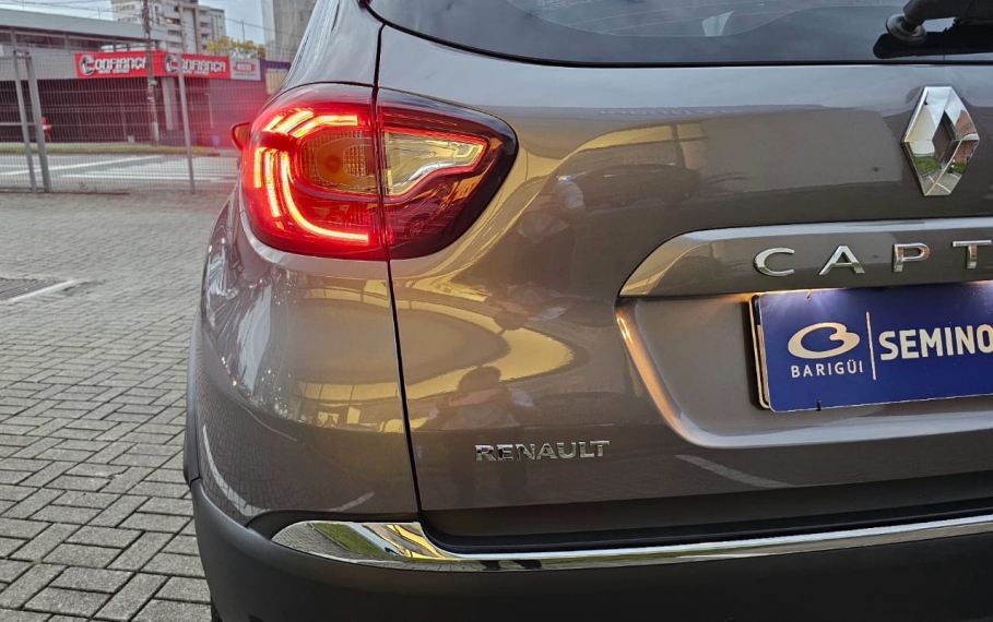 renault captur 1.6 16v sce flex intense x-tronic 4p automatico 2021