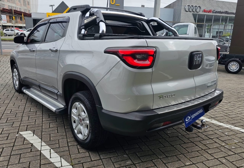 fiat toro 1.8 16v evo flex freedom at6 4p automatico 20186