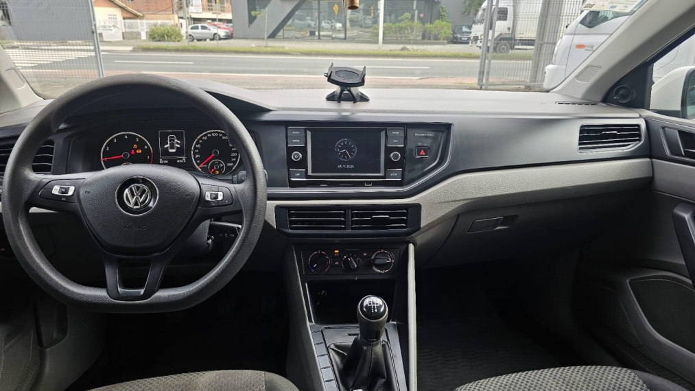 volkswagen polo 1.0 flex 20188