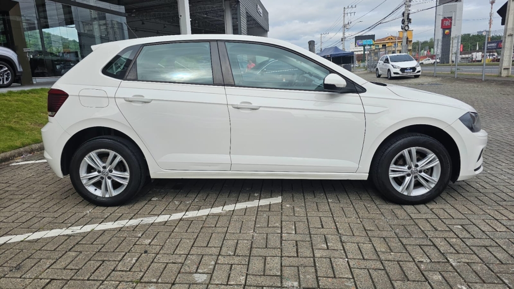 volkswagen polo 1.0 mpi total flex manual 4p 20203