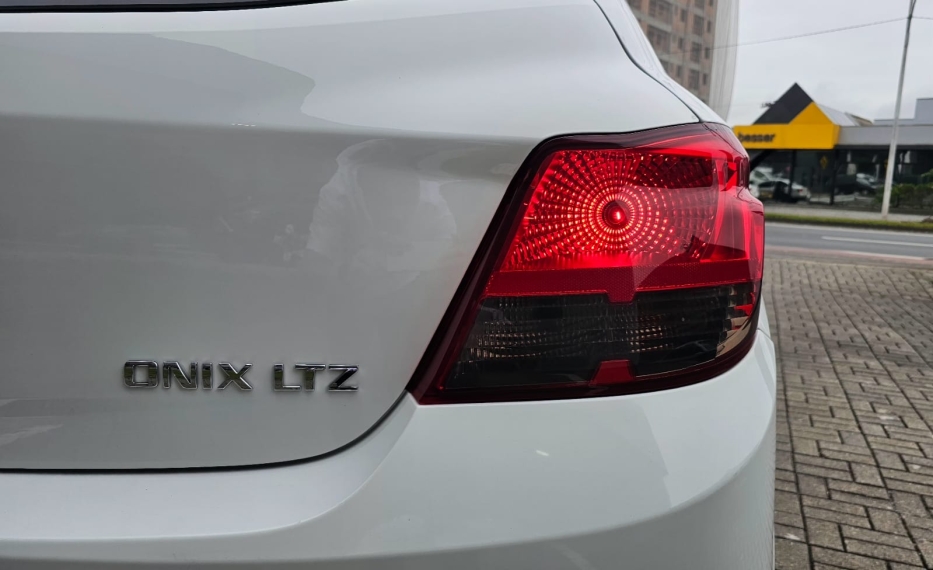 chevrolet onix 1.4 mpfi ltz 8v flex 4p automatico 201516