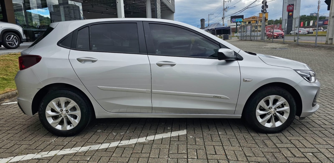 chevrolet onix 1.0 flex plus lt manual 4p 20223