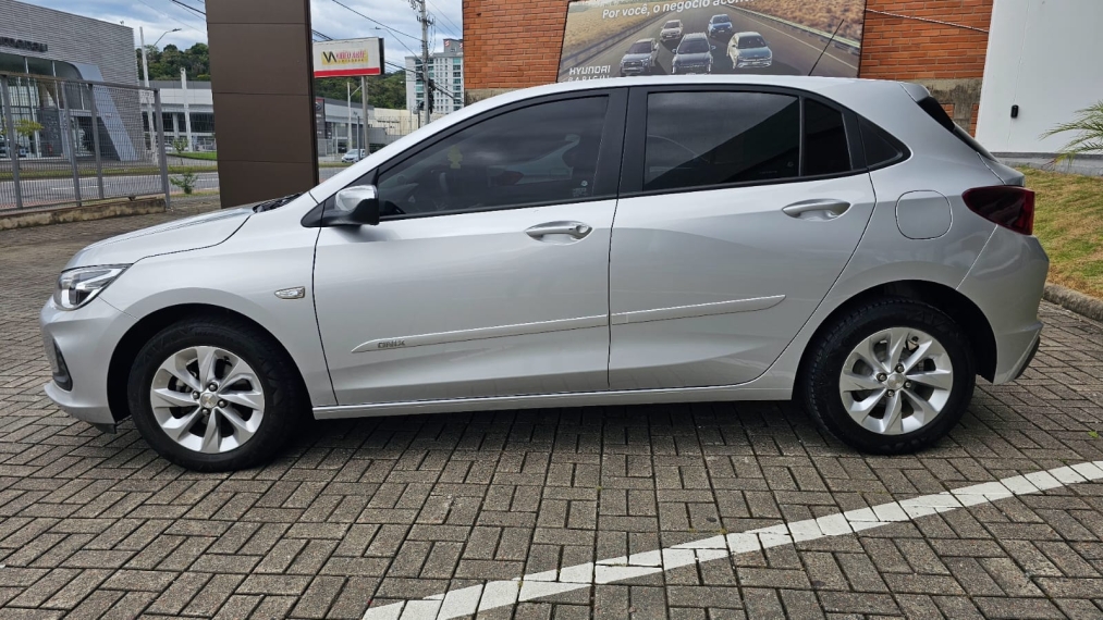 chevrolet onix 1.0 flex plus lt manual 4p 20227