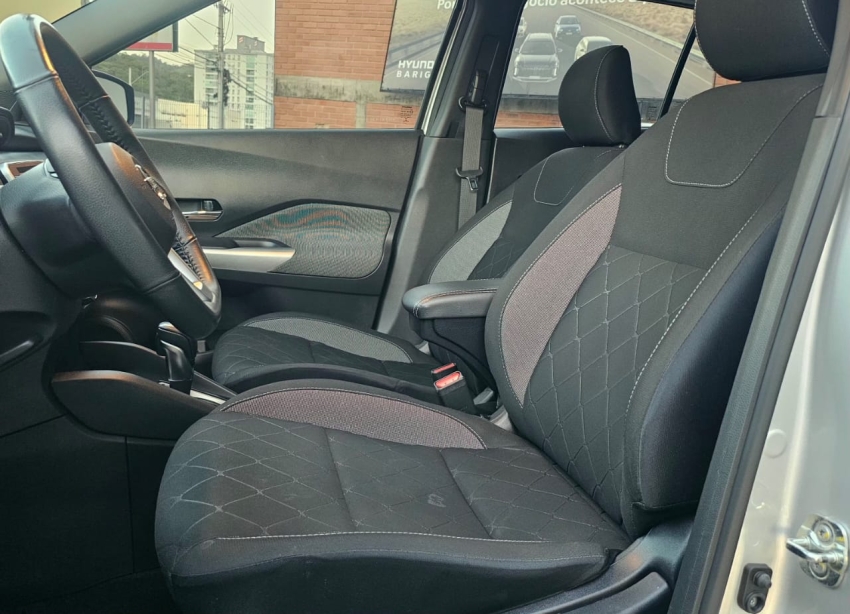 nissan kicks 1.6 16v flexstart sv 4p xtronic flex automatico 202112