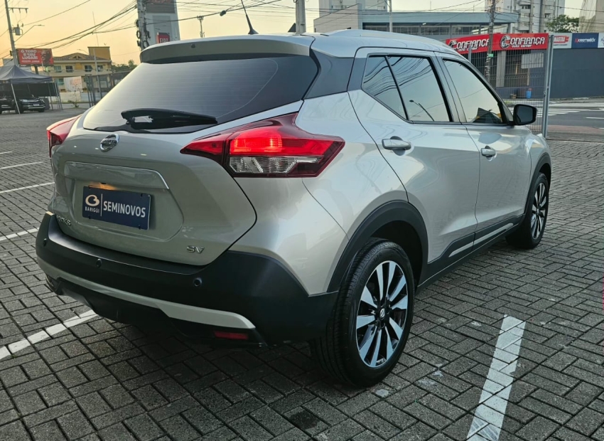 nissan kicks 1.6 16v flexstart sv 4p xtronic flex automatico 20216
