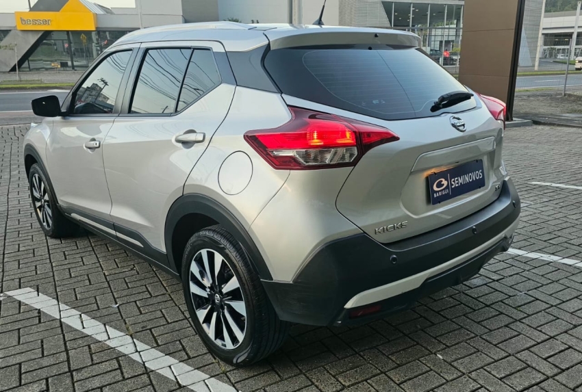 nissan kicks 1.6 16v flexstart sv 4p xtronic flex automatico 20214