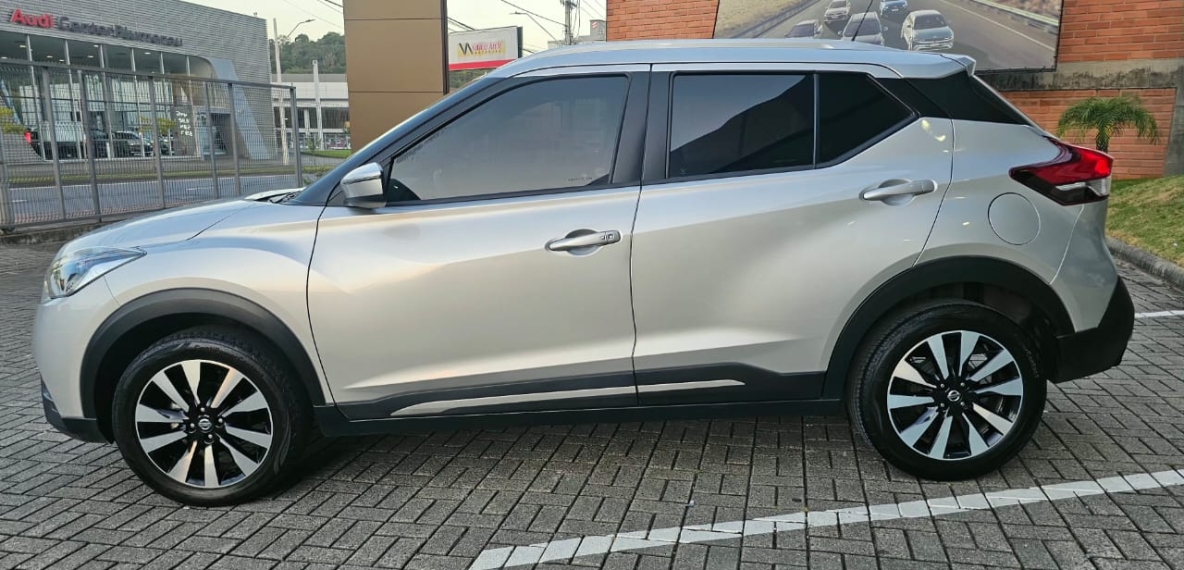 nissan kicks 1.6 16v flexstart sv 4p xtronic flex automatico 20217