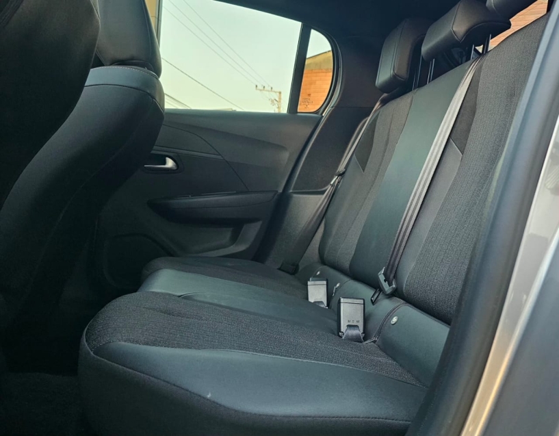 peugeot 208 1.6 16v flex roadtrip at6 4p automatico 202316