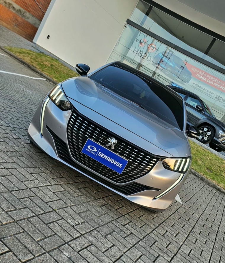 peugeot 208 1.6 16v flex roadtrip at6 4p automatico 202319