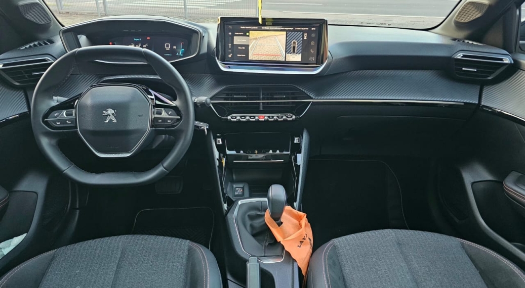 peugeot 208 1.6 16v flex roadtrip at6 4p automatico 202310