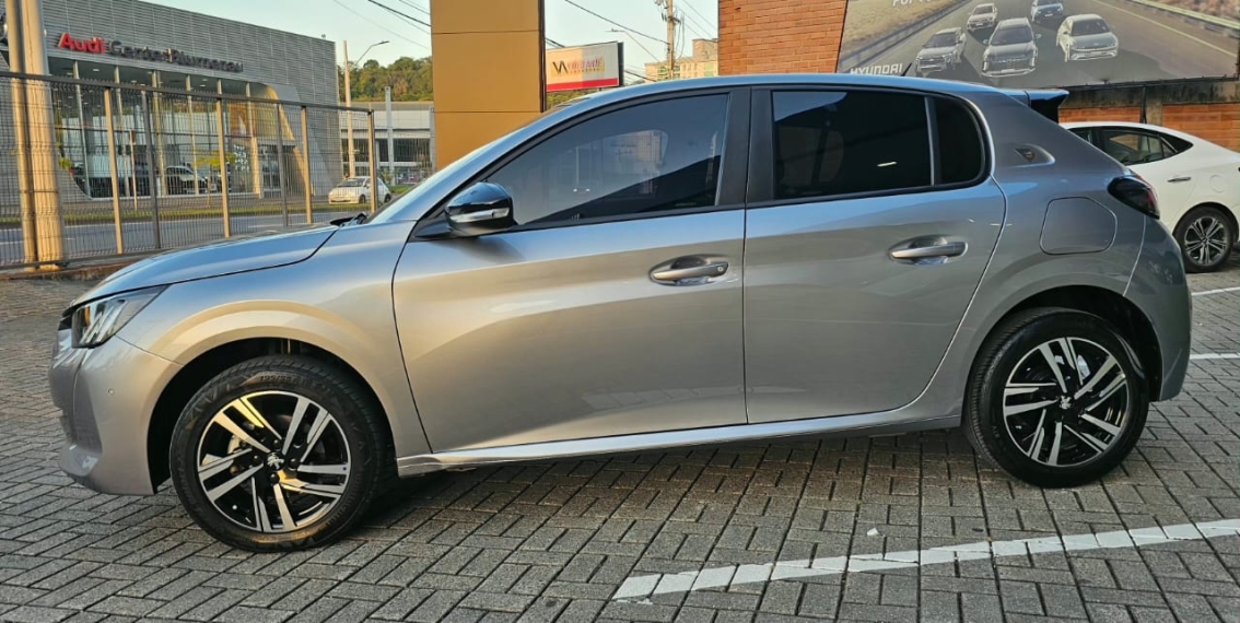 peugeot 208 1.6 16v flex roadtrip at6 4p automatico 20237