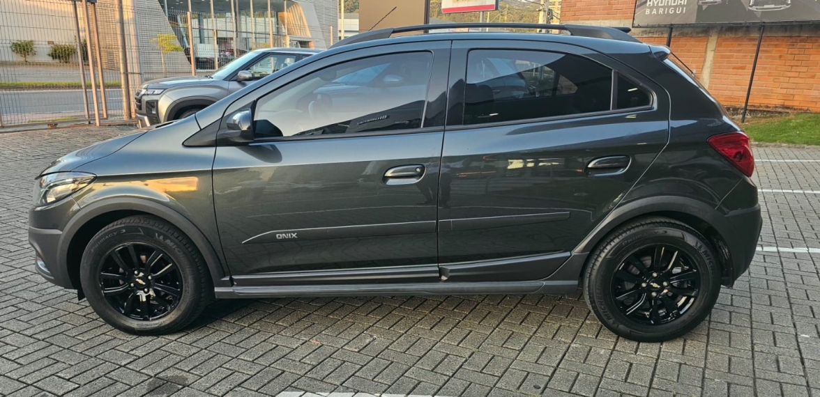chevrolet onix 1.4 mpfi activ 8v flex 4p automatico 20197