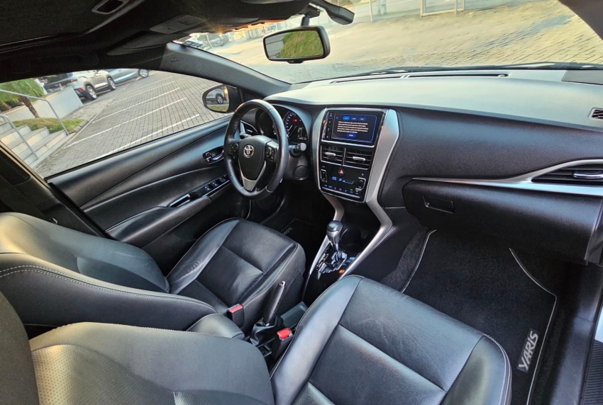 toyota yaris 1.5 16v flex xls multidrive 4p automatico 201911