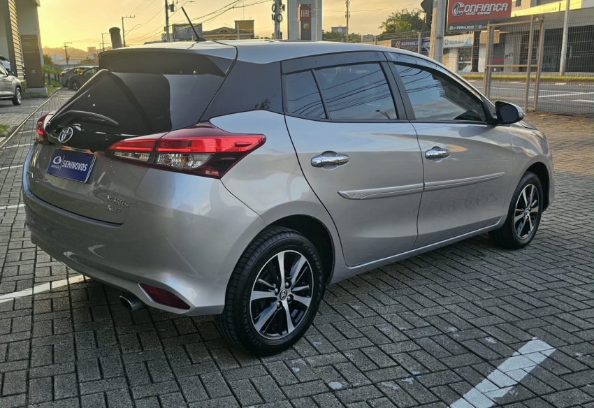 toyota yaris 1.5 16v flex xls multidrive 4p automatico 20194