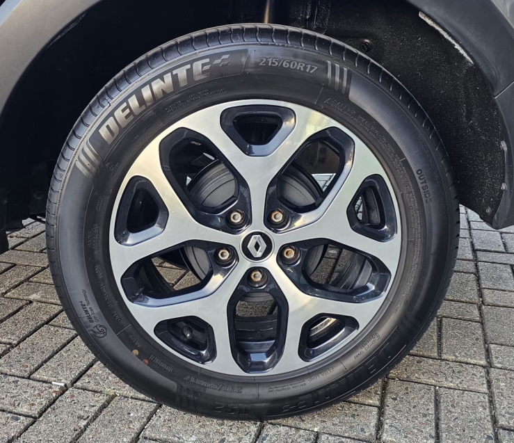 renault captur 1.3 tce flex intense x-tronic 4p automatico 202218