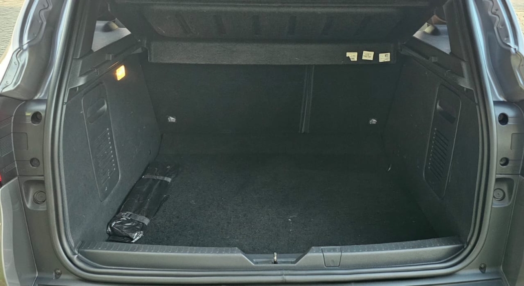 renault captur 1.3 tce flex intense x-tronic 4p automatico 202217