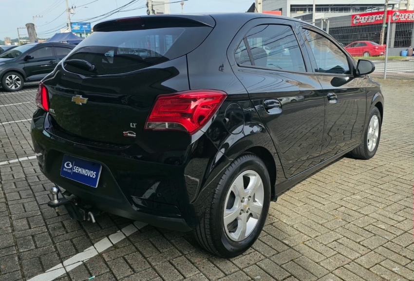 chevrolet onix 1.4 mpfi lt 8v flex 4p manual 1.0 20196