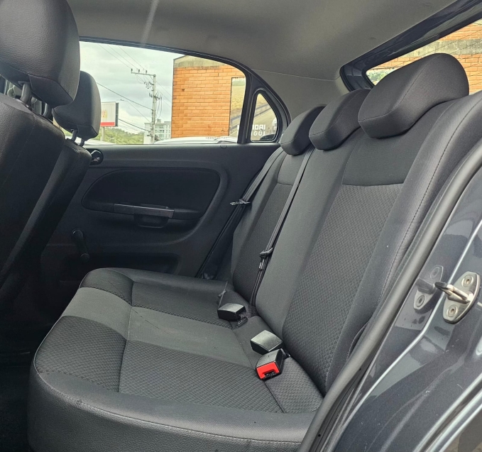 volkswagen gol 1.0 12v mpi totalflex 4p manual flex 202214