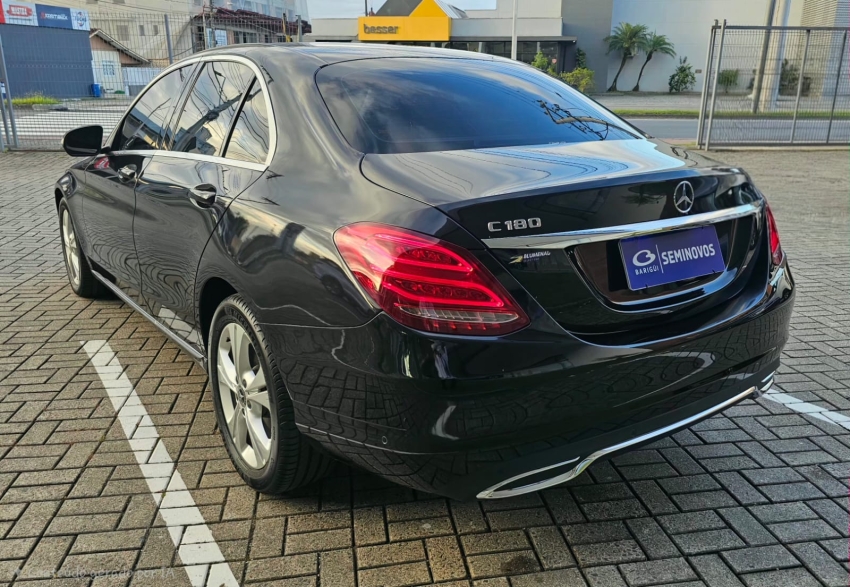 mercedes-benz c 180 1.6 cgi flex avantgarde 9g-tronic gasolina 4p automatico 20184