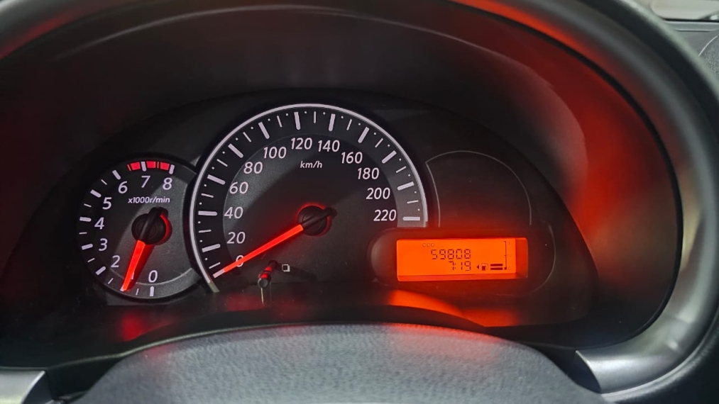 nissan march 1.6 sr 16v flex 4p manual 20149