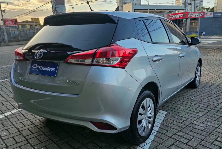 toyota yaris 1.5 16v flex xl multidrive 4p automatico 20256