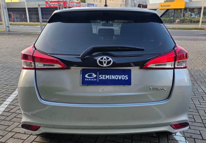 toyota yaris 1.5 16v flex xl multidrive 4p automatico 20255