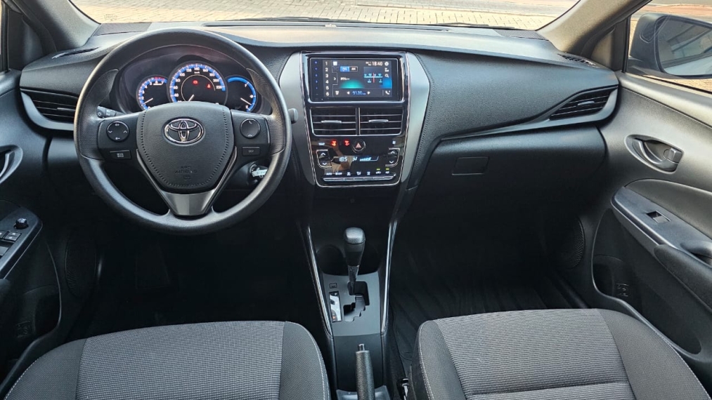 toyota yaris 1.5 16v flex xl multidrive 4p automatico 202512