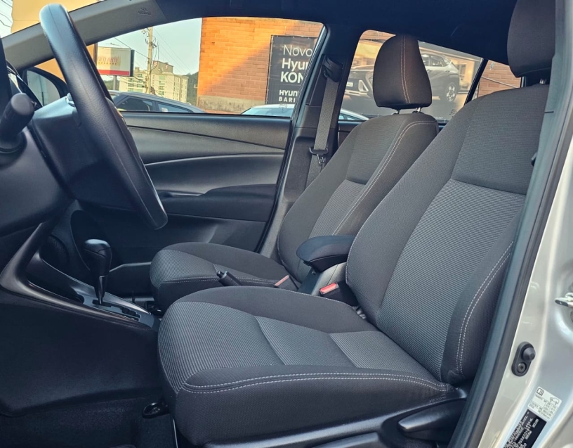 toyota yaris 1.5 16v flex xl multidrive 4p automatico 202510