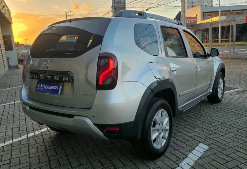 renault duster 2.0 dynamique 4x2 16v flex 4p automatico 20166