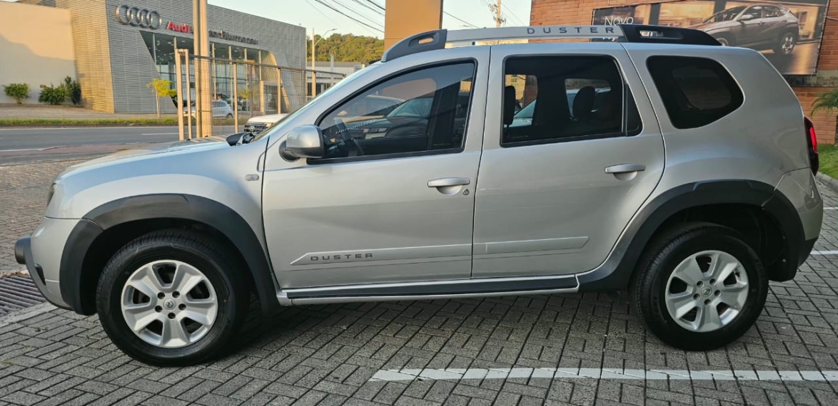 renault duster 2.0 dynamique 4x2 16v flex 4p automatico 20167