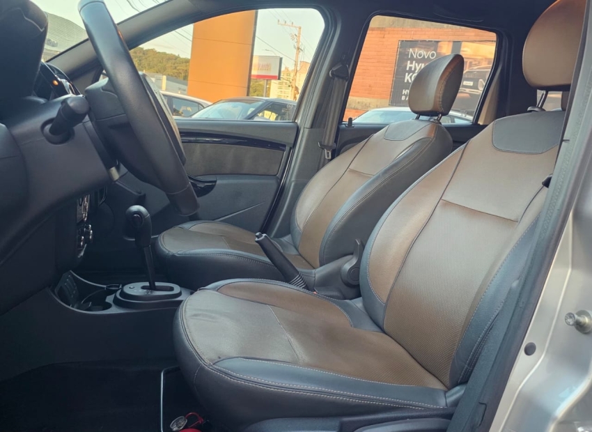 renault duster 2.0 dynamique 4x2 16v flex 4p automatico 201611