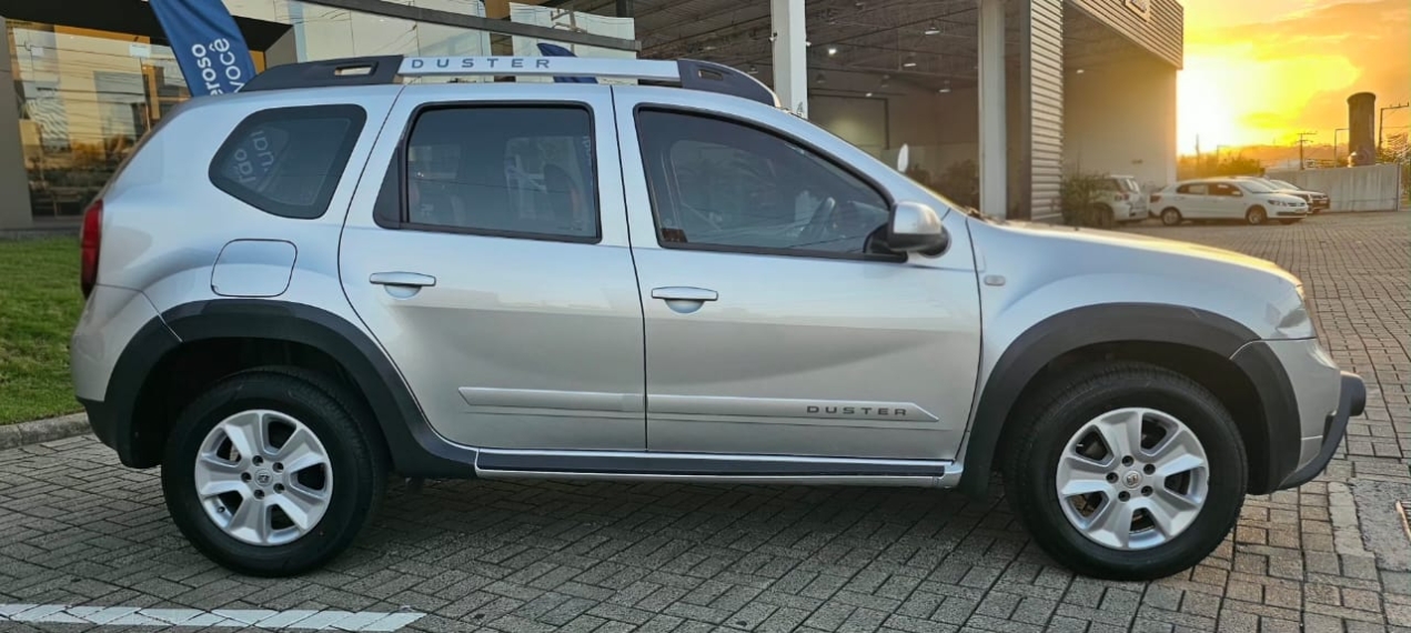 renault duster 2.0 dynamique 4x2 16v flex 4p automatico 20163