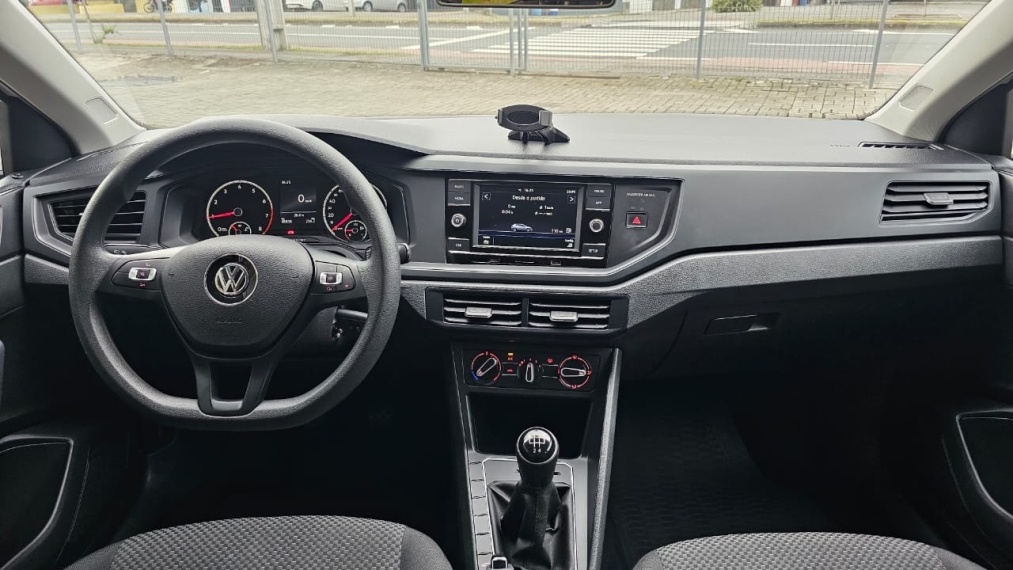 volkswagen polo 1.0 mpi total flex manual 4p 202012