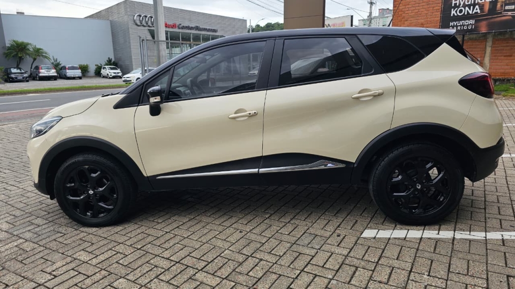 renault captur 1.6 16v sce flex zen x-tronic 4p automatico 20187